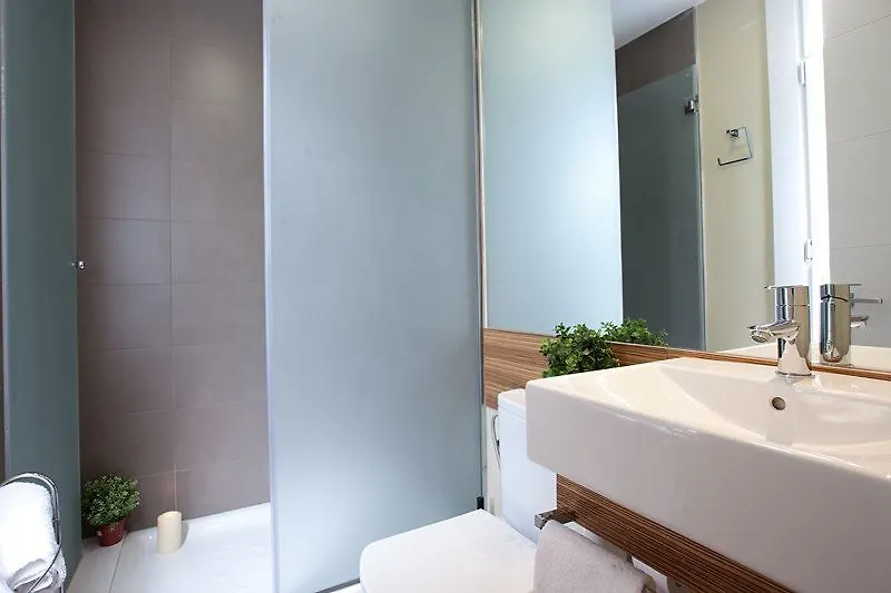 Barcelona Go Hotel & Apartments